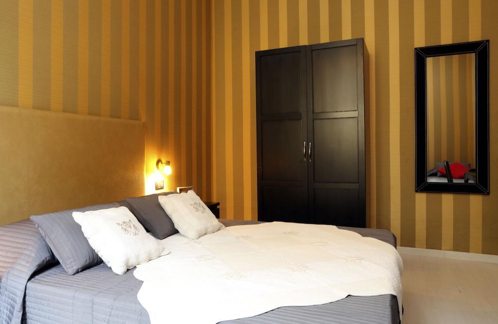 Caracciolo Guest House Рим Номер фото