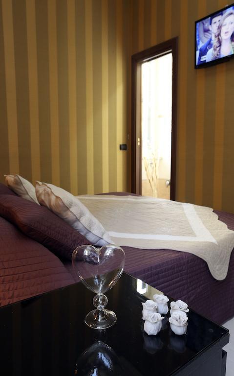 Caracciolo Guest House Рим Номер фото