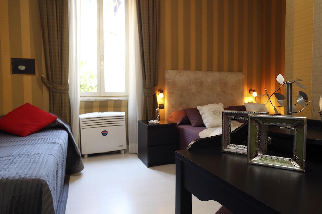 Caracciolo Guest House Рим Экстерьер фото