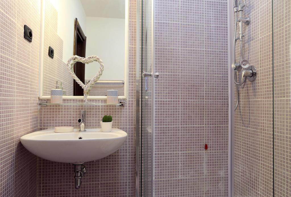 Caracciolo Guest House Рим Номер фото